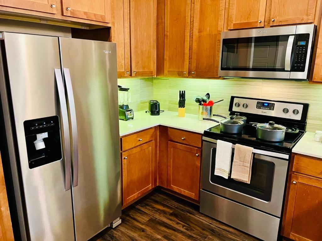 Downtown Apt Free Parking - Pool - Gym - Fully Kitchen Houston Exterior photo